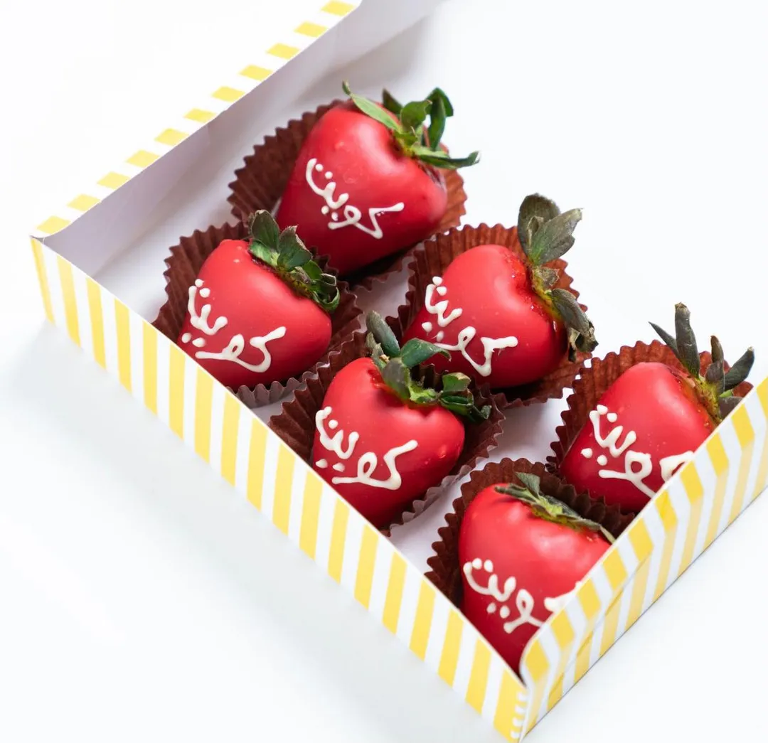 Old Flag Design strawberries