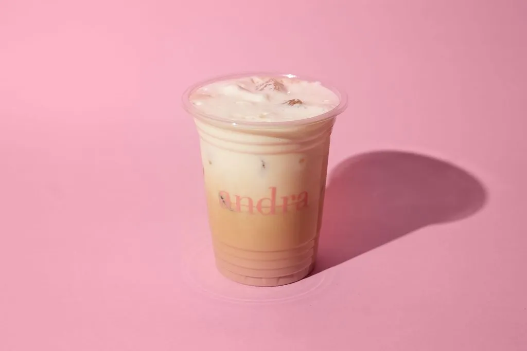 Iced coffee with vanilla & salted foam