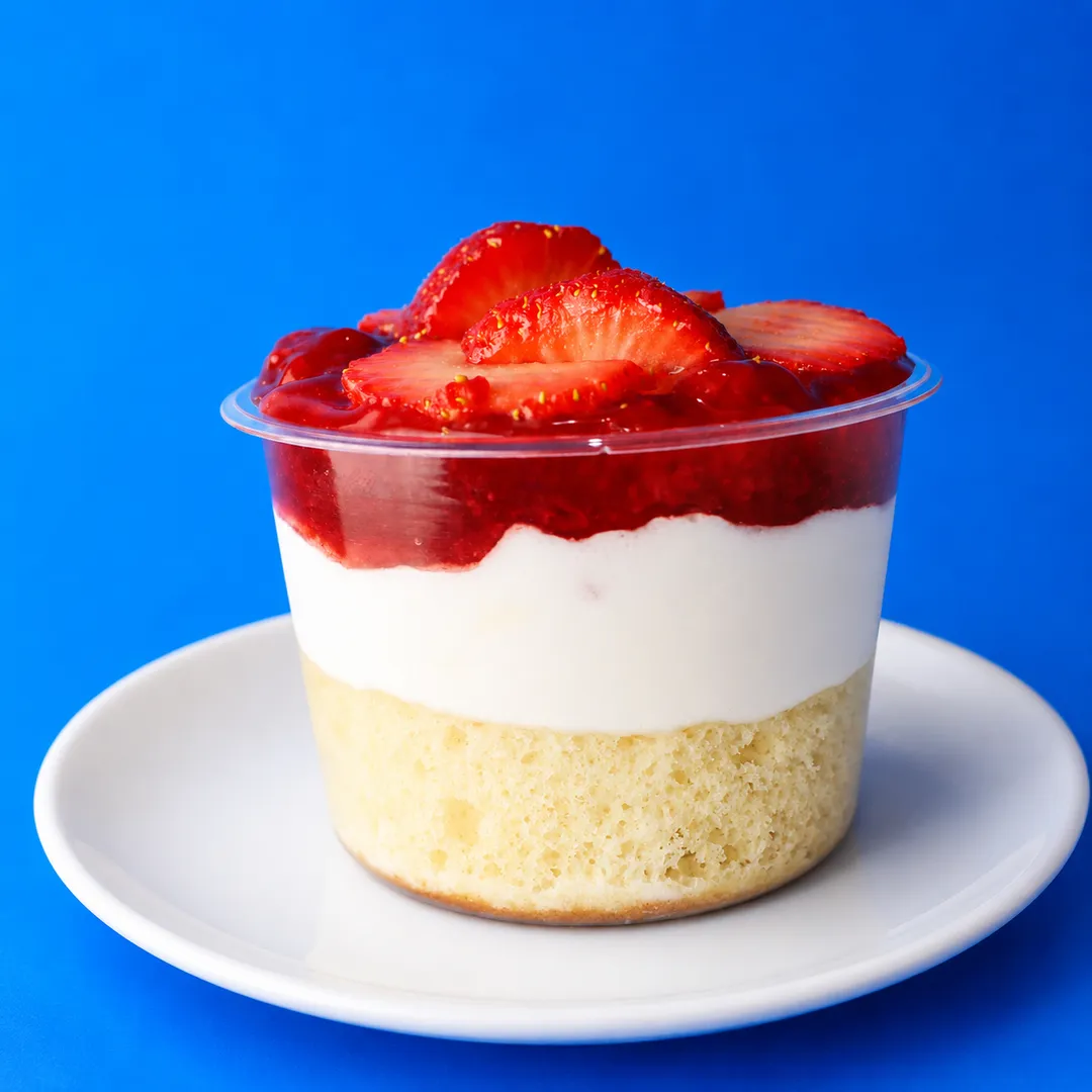 Qashtota With Strawberry