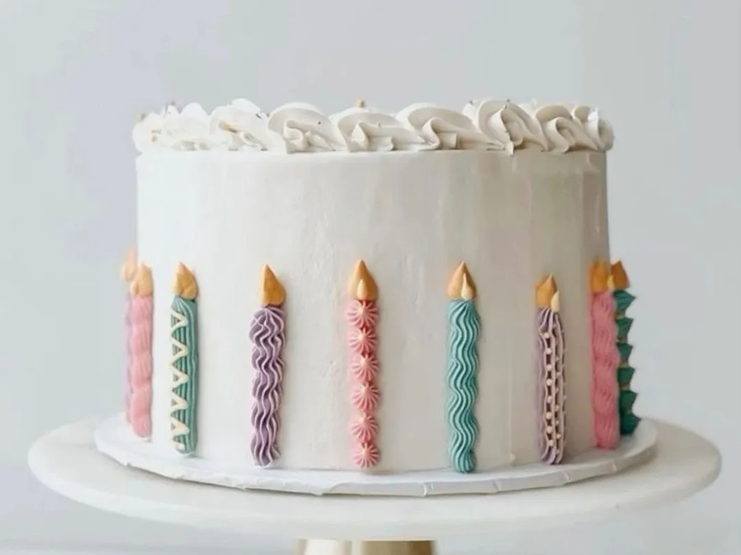 Candels Cake