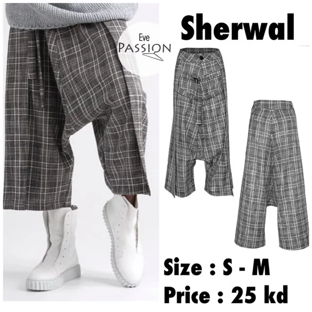 Gray Sherwal With Belt