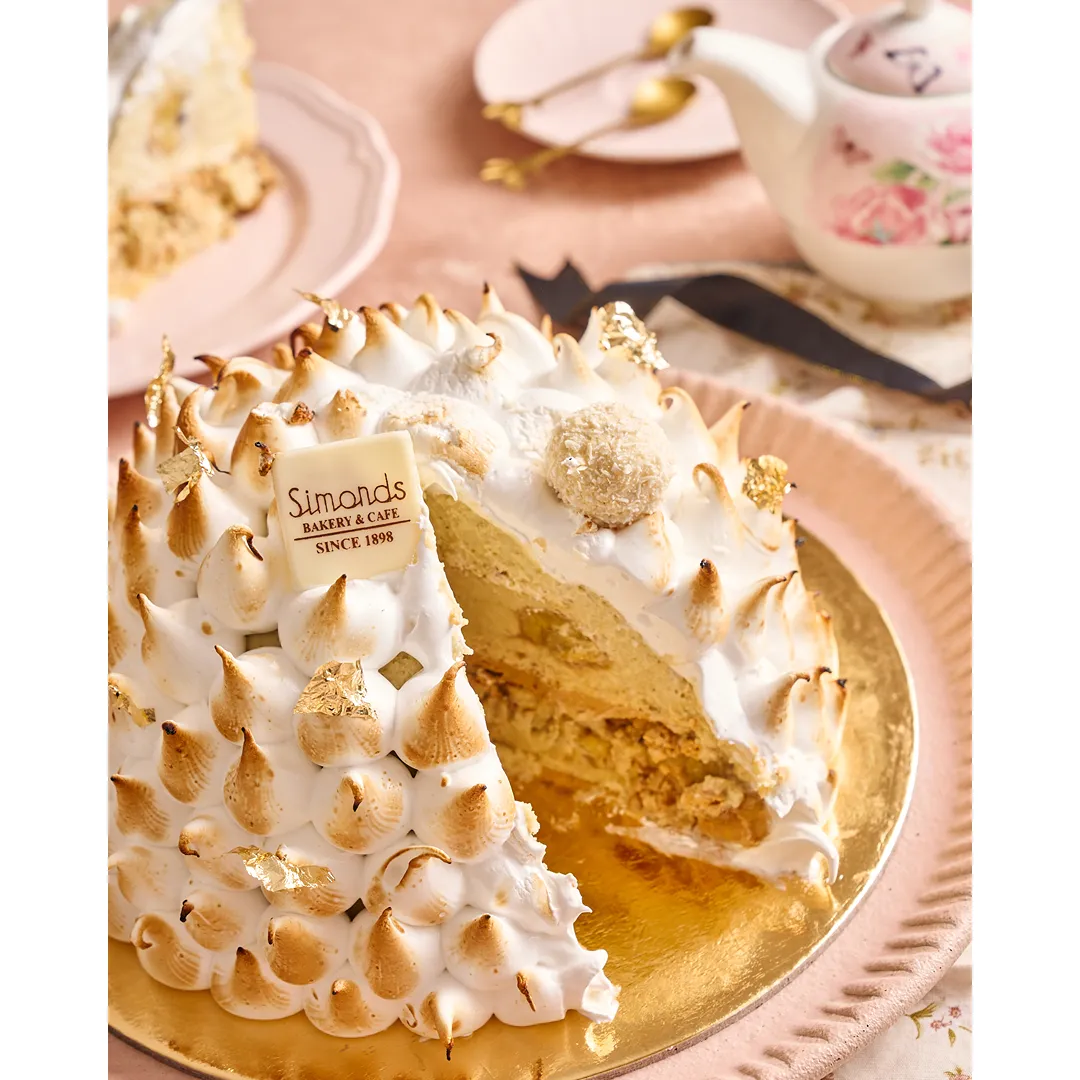 Meringue and Banoffee Cake - 𝐍𝐞𝐰