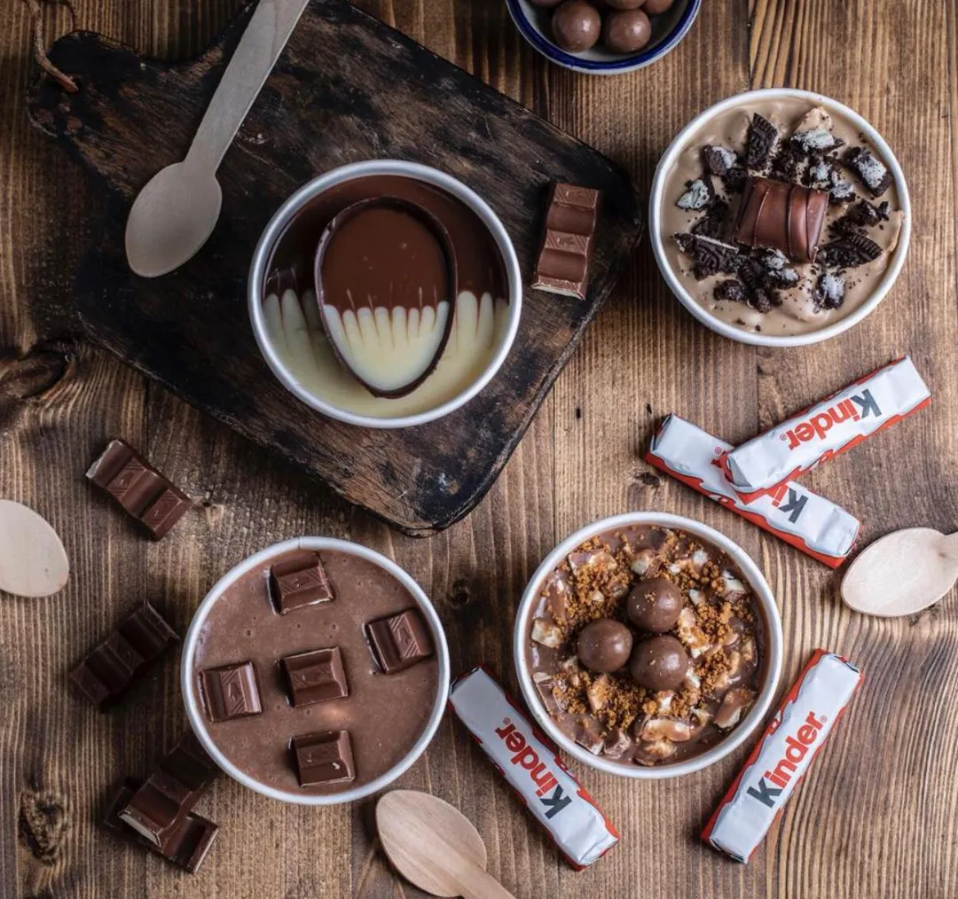 Kinder World Box