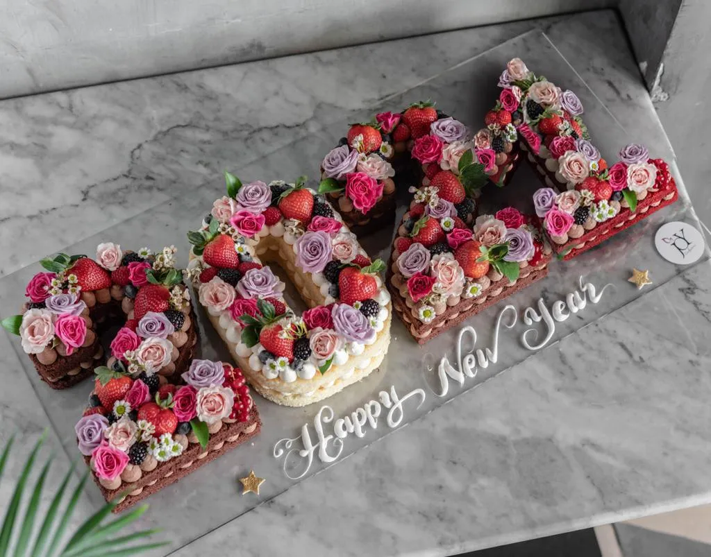 2021 Garden letters Cake