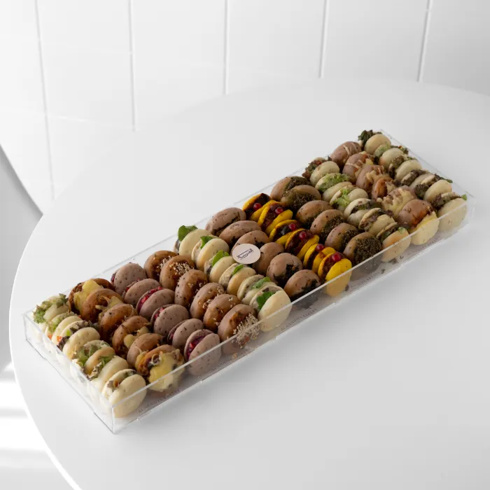 mix mini manaeesh and mini sandwishes Tray