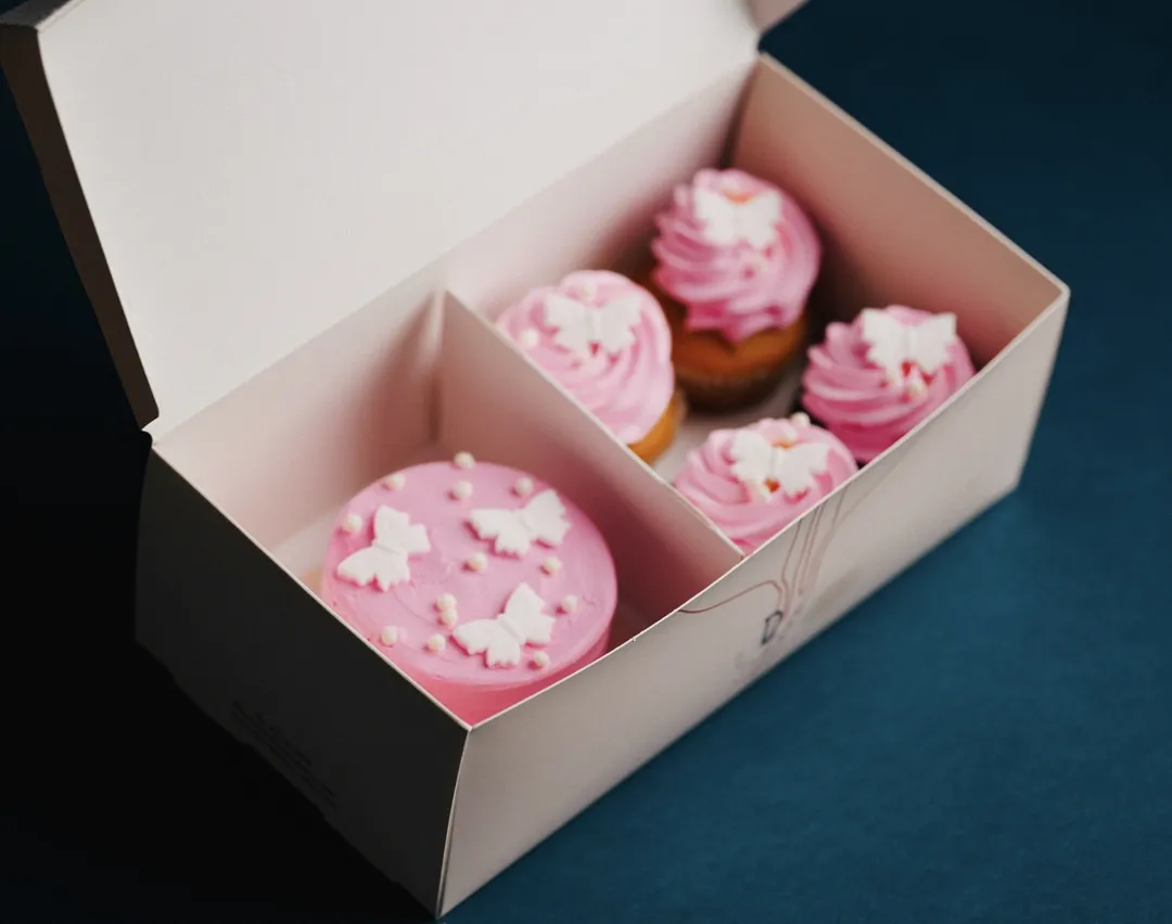 Enjoy your moment mini box pink butterfly w cup cake