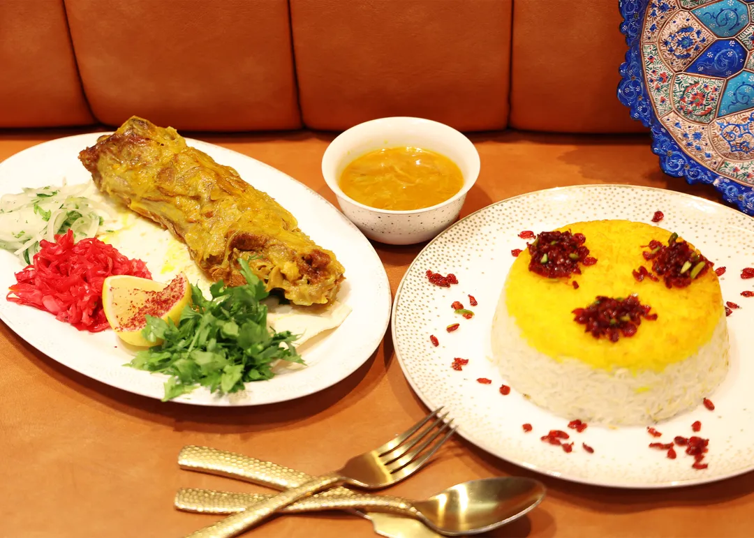 Tahchin with Neck Meat