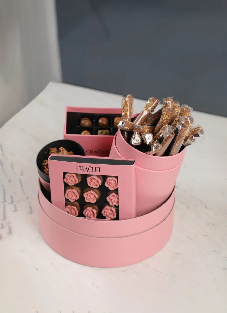 Pink Delight Hamper Gift - 3