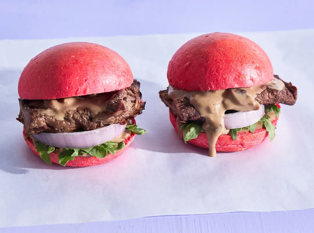 Beetroot steak slider