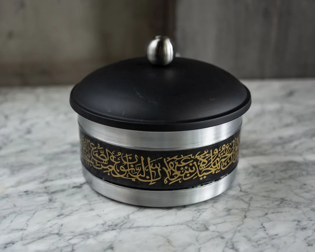 Empty Luxury Arabic Design Bowl with Lid
