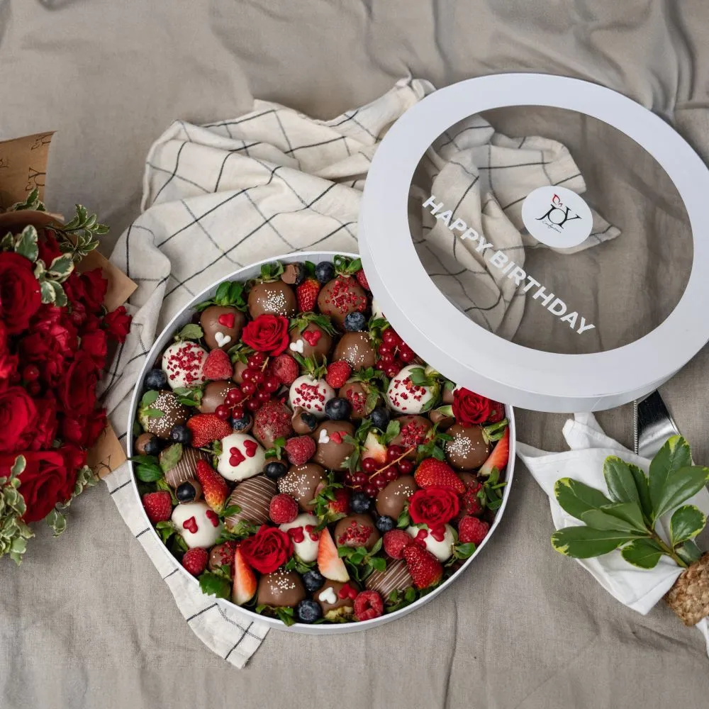 STRAWBERRIES ROUND BOX