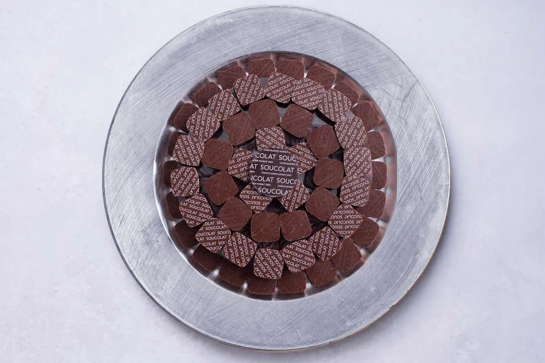 Round Silver Tray With Chocolate