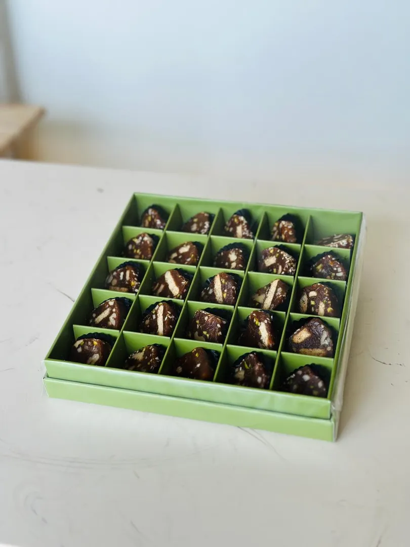 Dates with mix nuts in green box