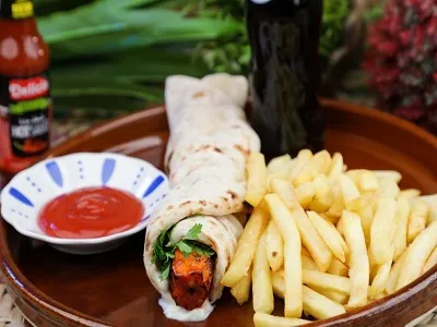 ساندوتش شيش طاووق كمبو