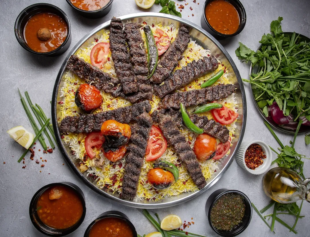 Chelow Kabab Koobideh Tray
