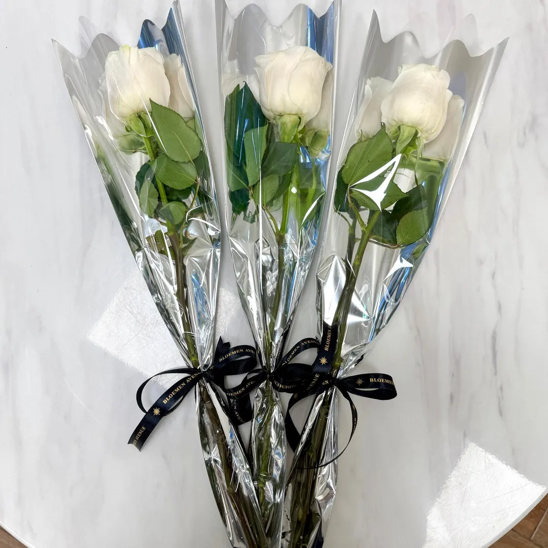 White Roses C9