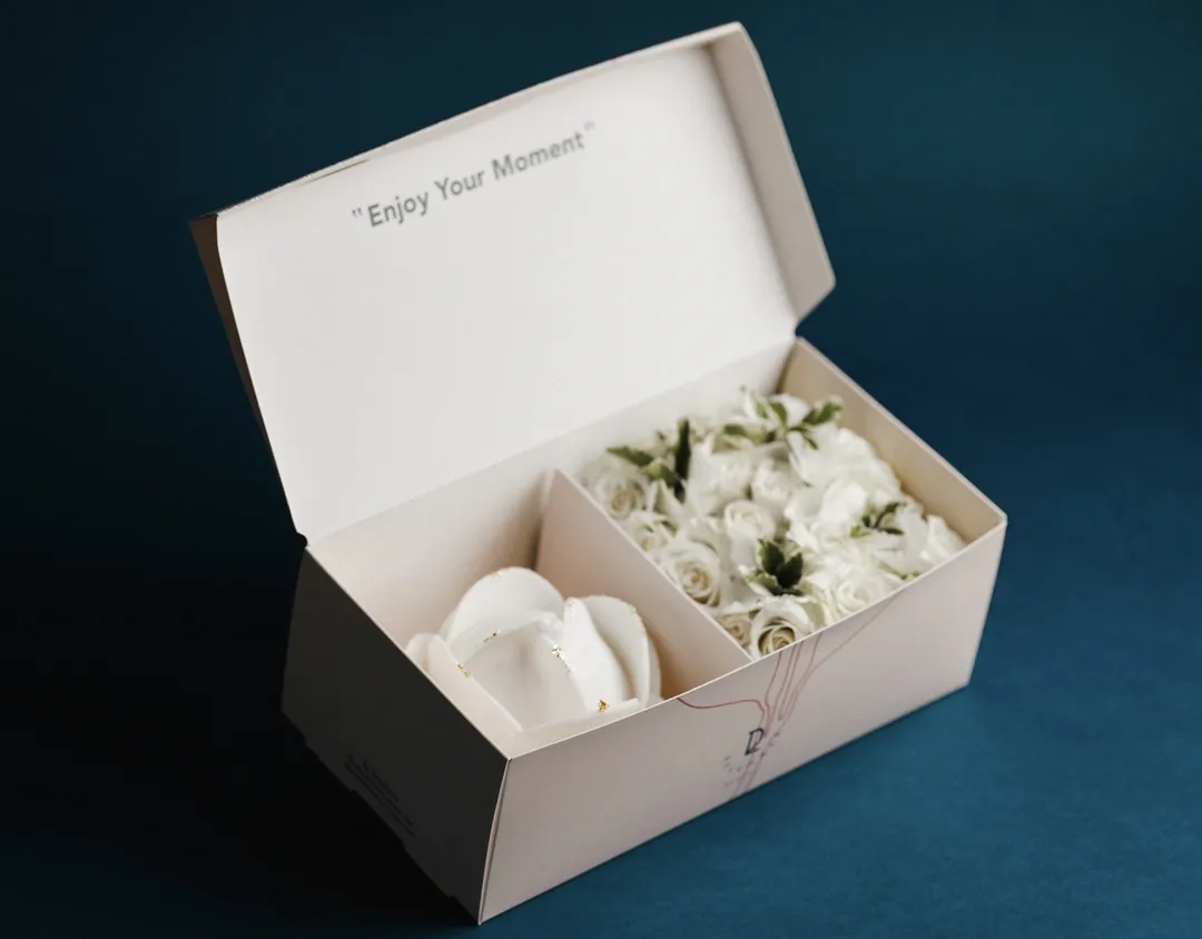Enjoy your moment box mini flower white cake w flower 2inch