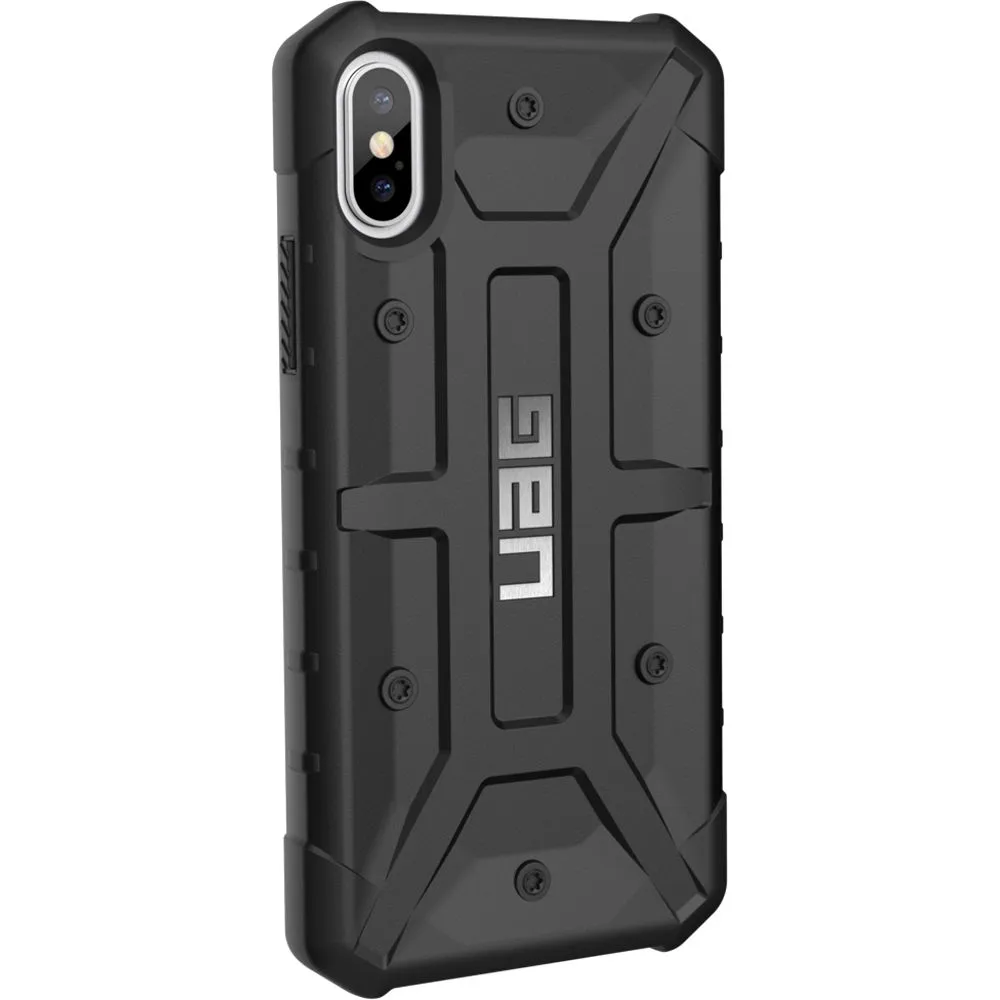 1- case uag IPhone xs max