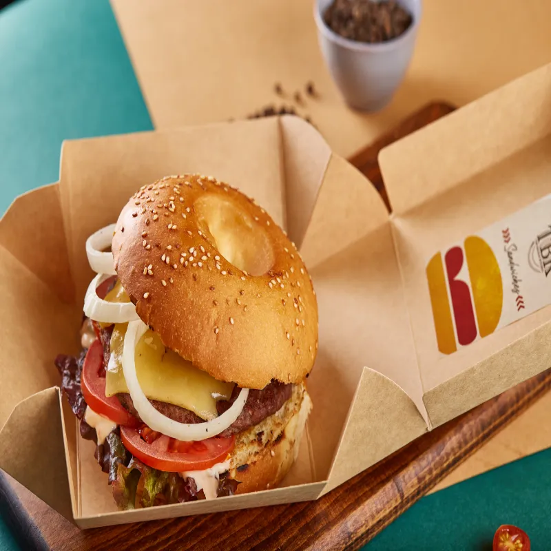 CHILLI CHEESE SIMIT BURGER.