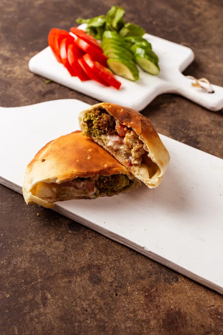 فطيرة مشكل بطاط وباذنجان