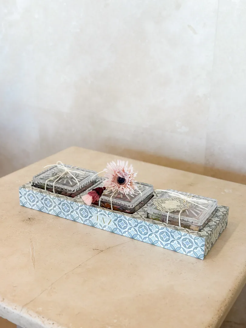 Triple glass arrangement