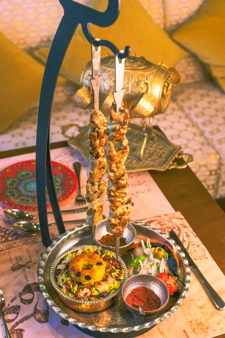 قطع دجاج مع اللبن