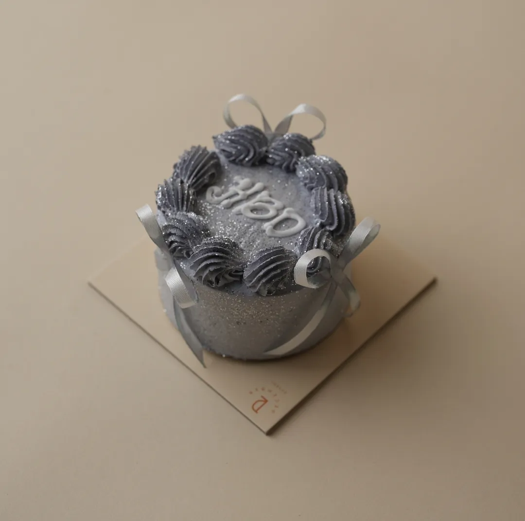 Mini silver ribbon cake 2inch mix chocolate vanilla