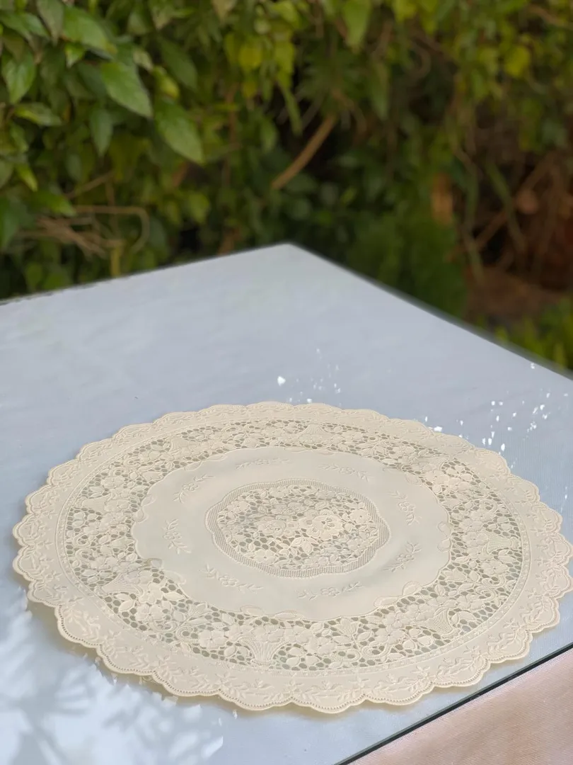 مفرش طاوله دائري