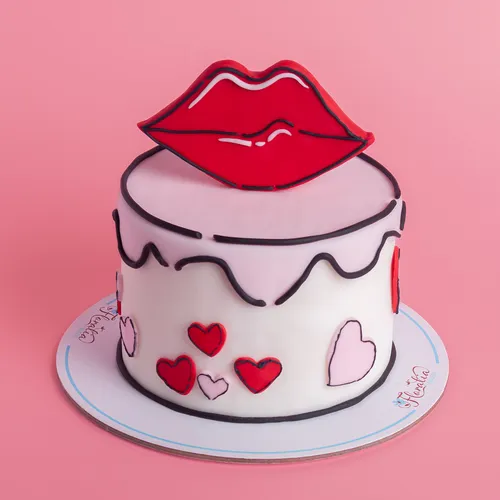 Lipstick Cake