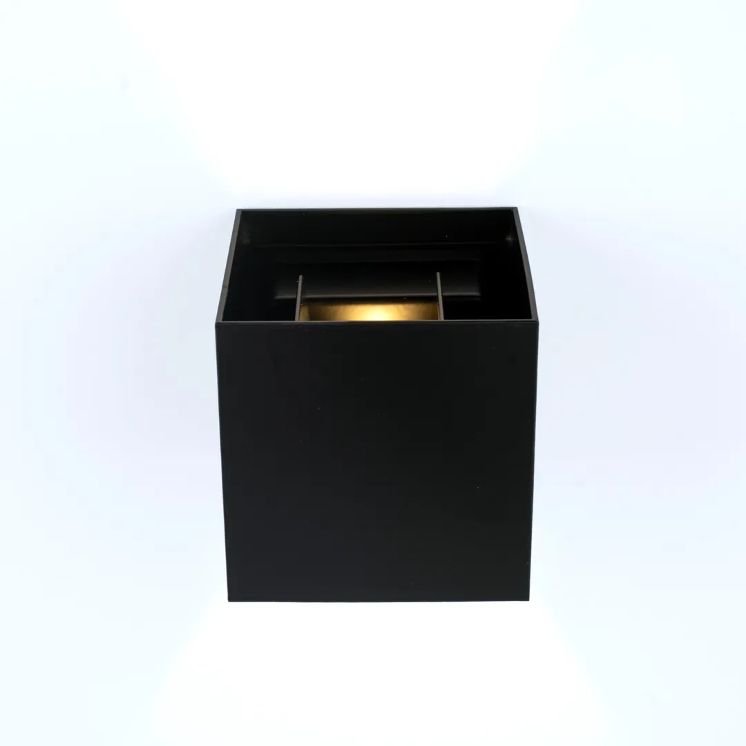 CLEVER LED Wall Lamp BLACK OUT 100x100x100