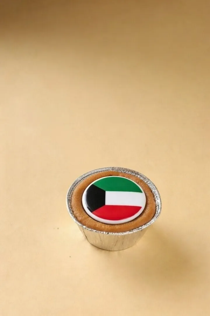 علم الكويت مولتن اكواب