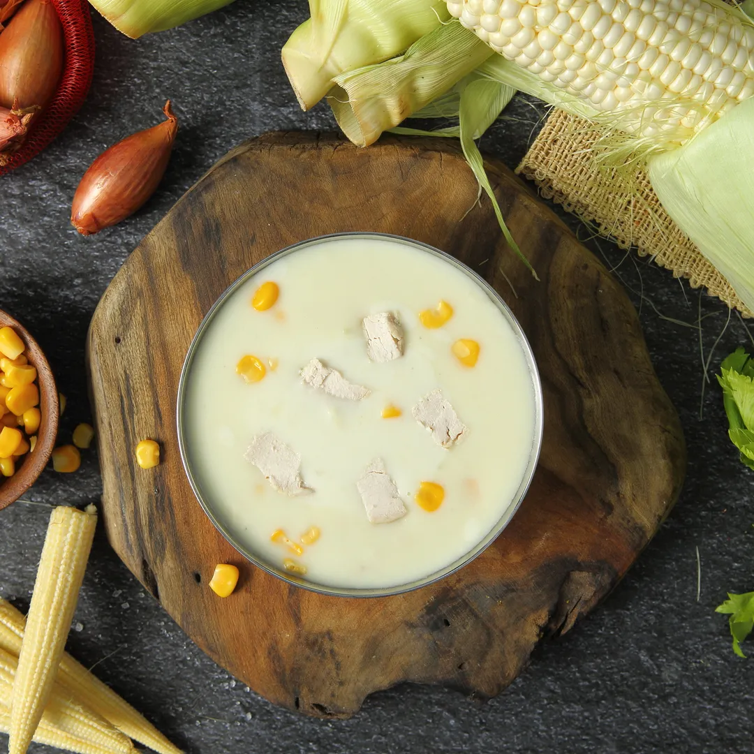 شوربة دجاج و ذرة