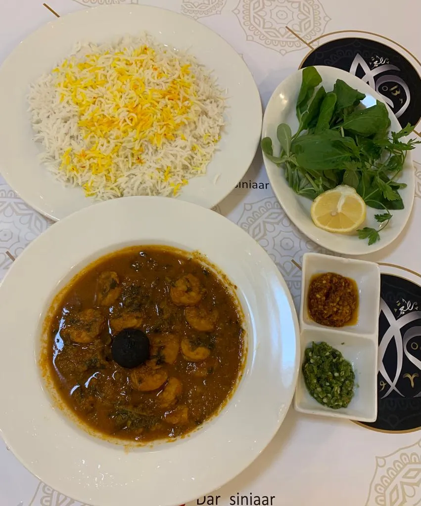 مرق ربيان مع عيش (4 انفار )