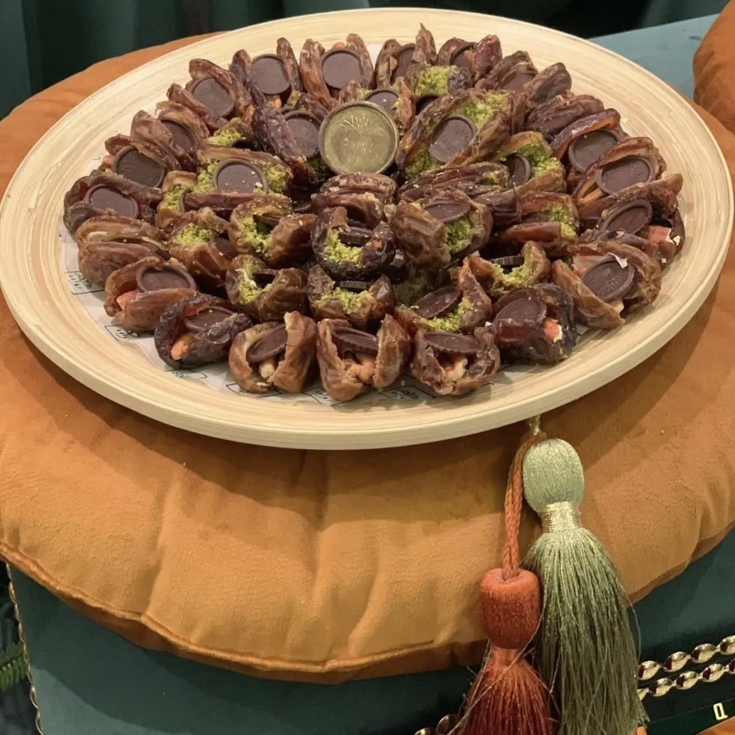 Majdool nuts