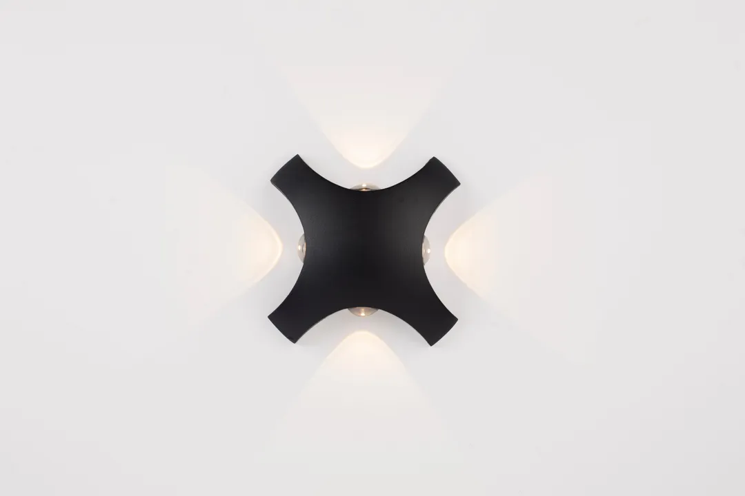 CLEVER Led Wall Lamp Black 180x180x45mm