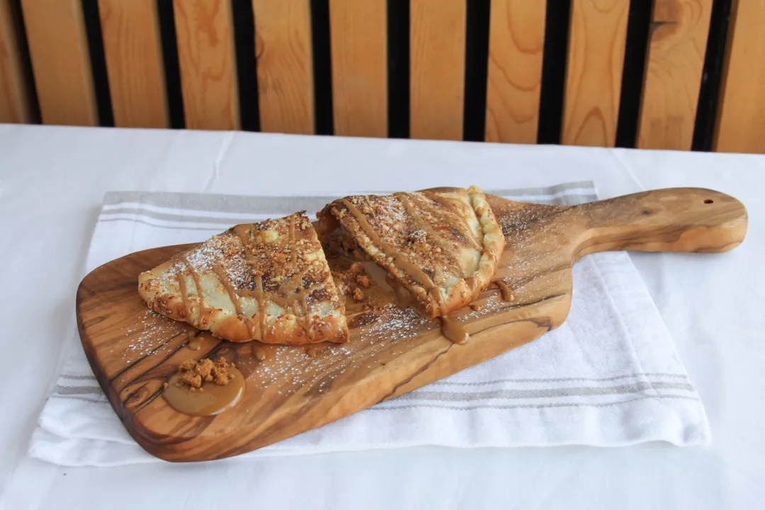 Calzone Lotus