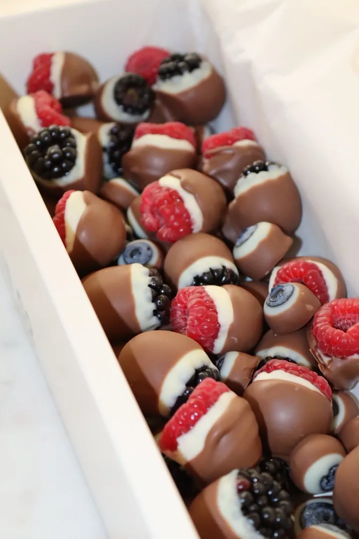 Mixed Berries Chocolate