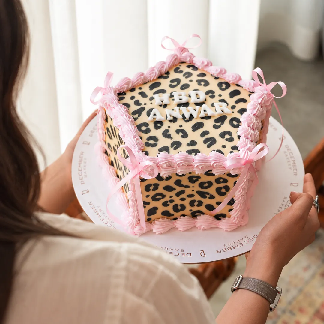 Pink Leopard Cake 🐆🎀