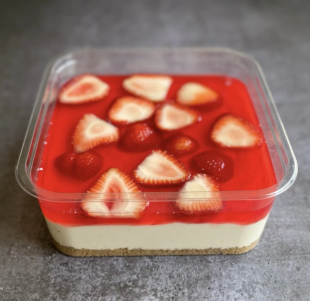 Strawberry Cheesecake (Large)