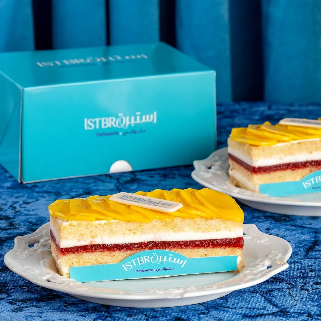 Rectangular cake mangoes