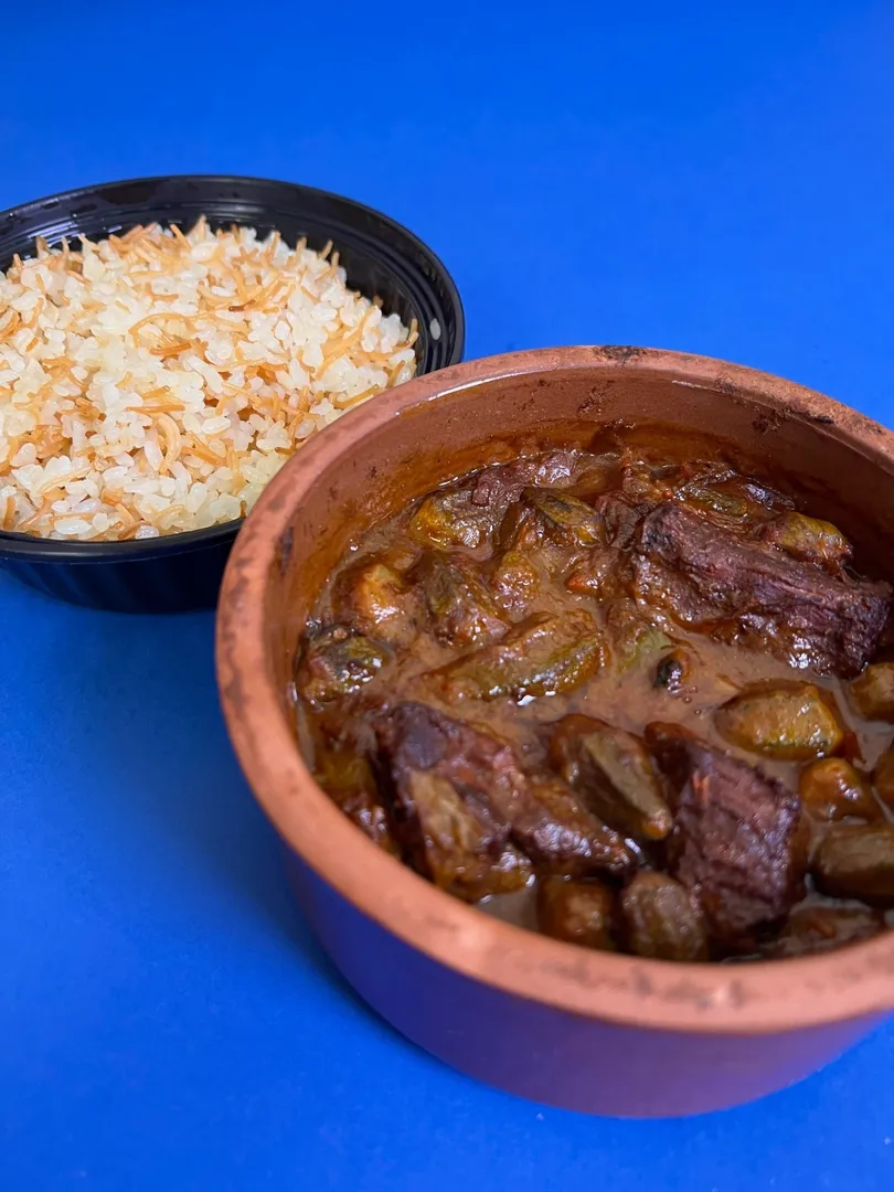 طاجن بامية باللحمة و رز
