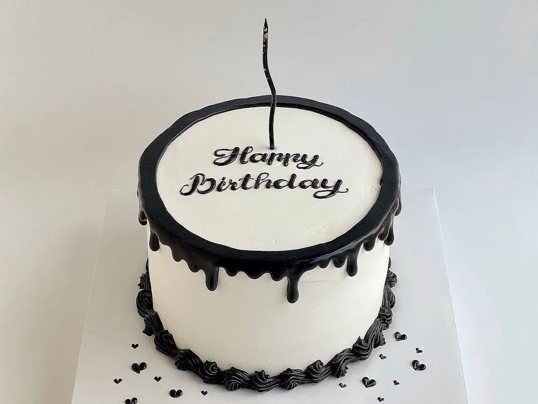 Black And White Cake