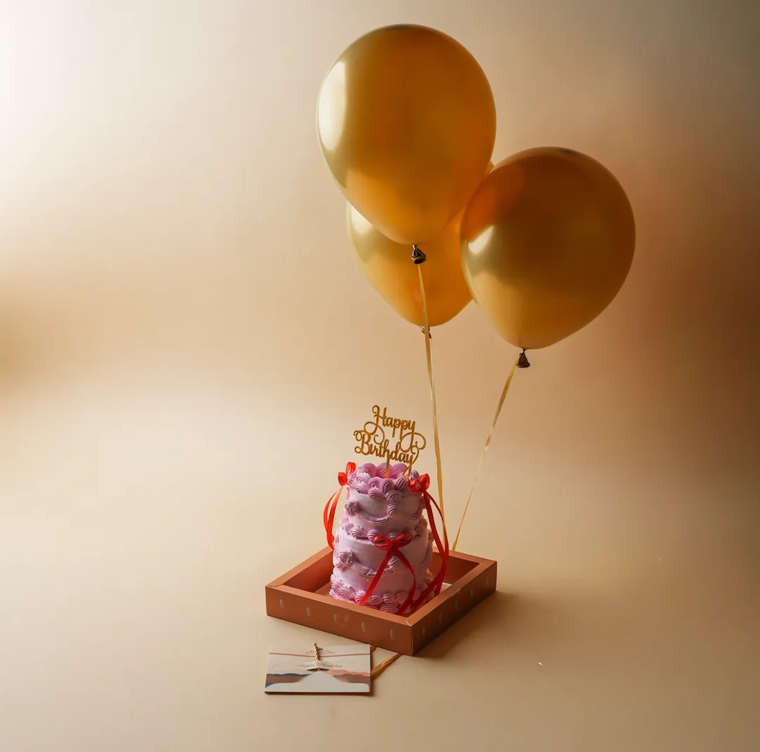 Double mini pink cake red ribbon - 3 balloons gold - happy birthday with candles