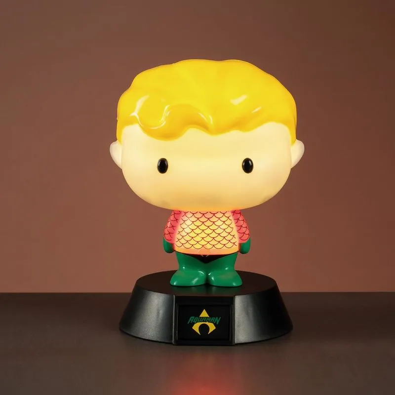 DC Comics 3D Aquaman Icon Light