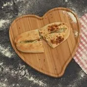 جبن بالزعتر مغلقه