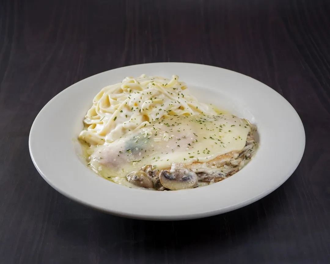 CHICKEN MILANO.