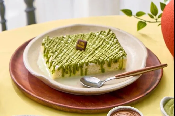 Tres Leches pistachio