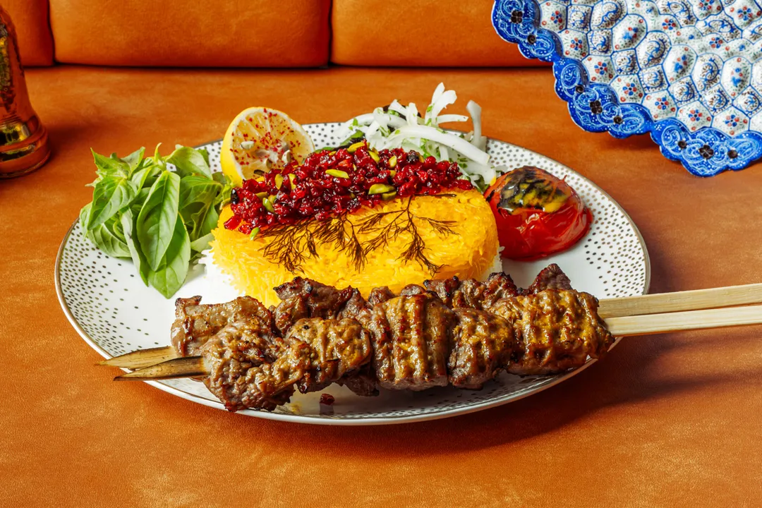 حكوكة زعفران مع كباب كنجه (تكا)