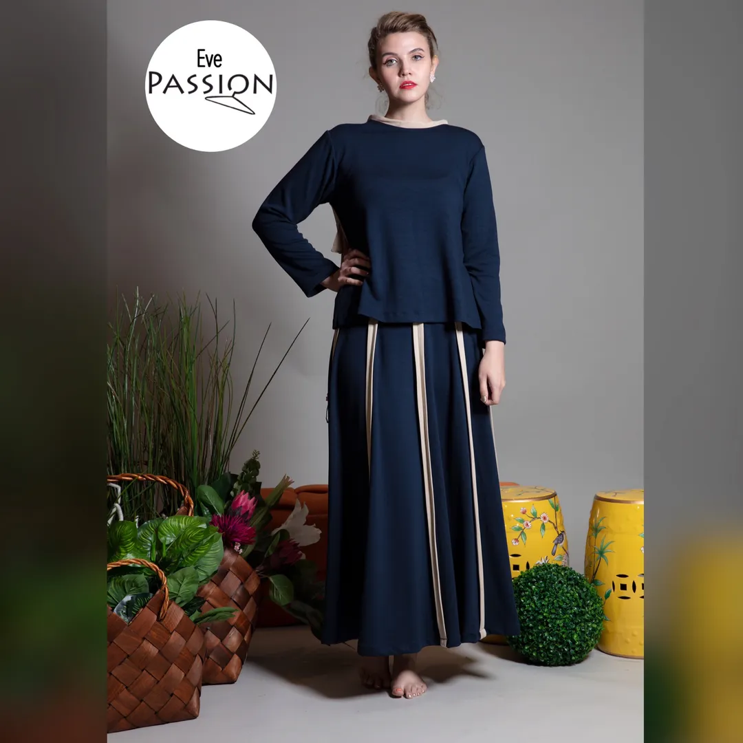 CLOSE DARK BLUE SKIRT SET