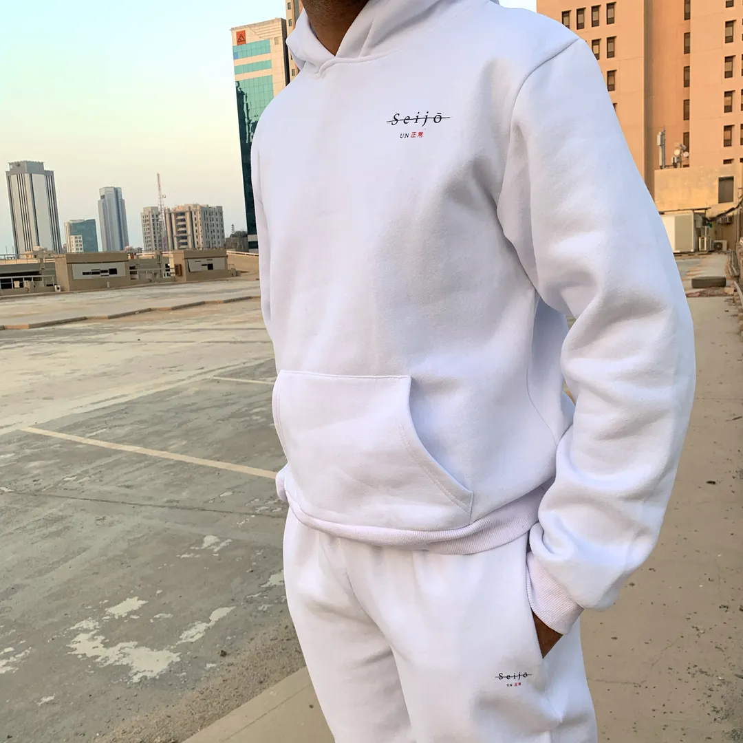 SEIJO WHITE HOODIE